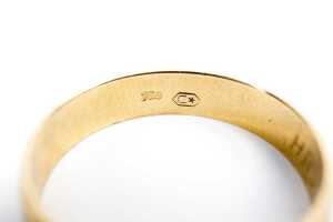 A band in 18 carat yellow gold - 4