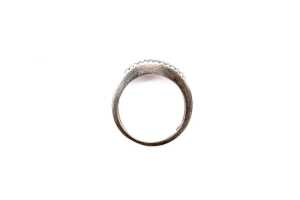 A diamond ring in 14 carat white gold - 4