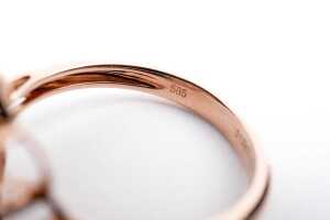A diamond ring in 14 carat rose gold - 5
