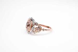 A pink and white diamond ring in 14 carat white and rose gold - 3