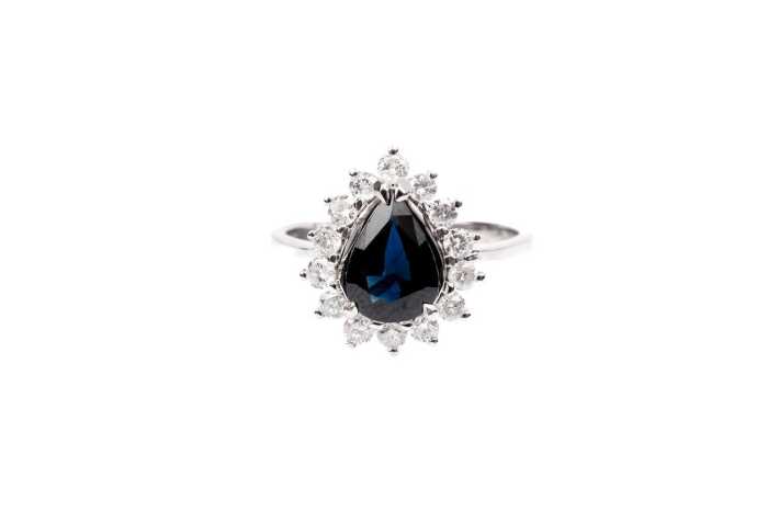A sapphire and diamond ring in 18 carat white gold
