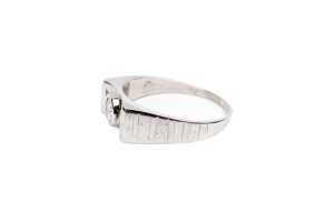A diamond ring in 18 carat white gold - 3
