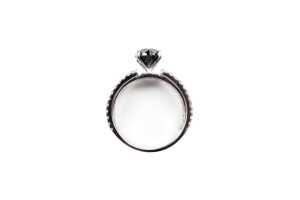 A black and white diamond ring in 14 carat white gold - 4