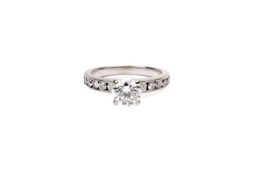 A diamond ring in 18ct white gold