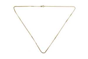 A curb link necklace in 18 carat yellow gold - 3