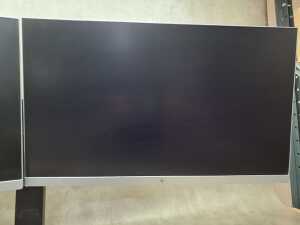 Pair of HP EliteDisplay E273 27-Inch monitors with dual stand and docking station - 4