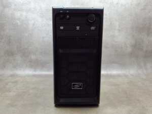 Republic of Gamers PC & HP monitor - 4