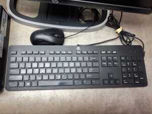 HP Compaq Elite 8300 SFF PC plus 2 monitors - 3