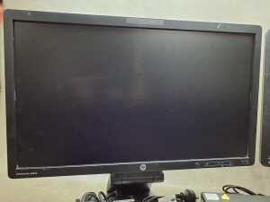 HP Elite desk 800GI PC with two monitors - 3