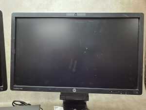 HP Elite desk 800GI PC with two monitors - 4