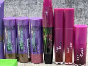 Group of Australis beauty products - 3