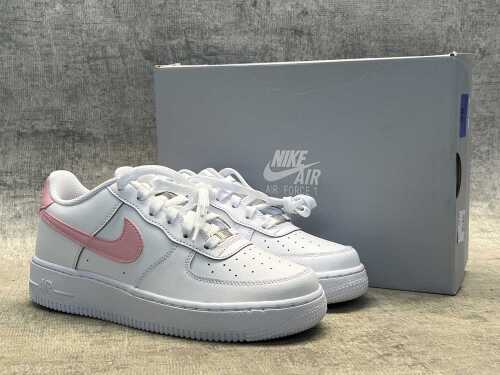 Nike Air Force 1 GS size US 6.5 Youth