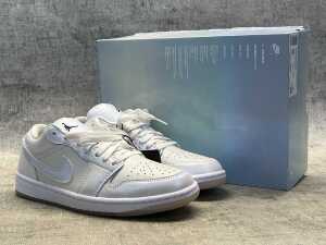 Nike Air Jordan 1 Low SE Chinese New Year size US 9 Women's