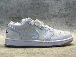 Nike Air Jordan 1 Low SE Chinese New Year size US 9 Women's - 2