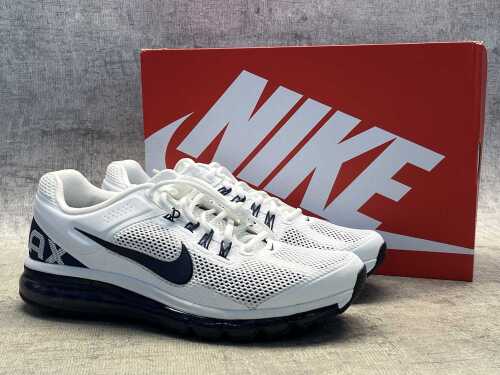 Air Max 2013 size US 11 Men's