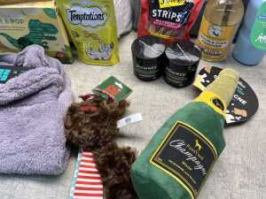 Group of pet products - 4