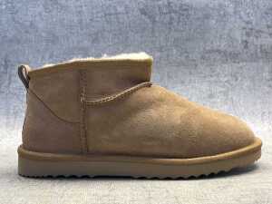 Outback Clothing Co. Ugg Ultra Mini Boot size US 10 Women's - 2