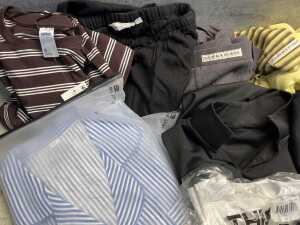 Group of Women's clothing size XS - 2