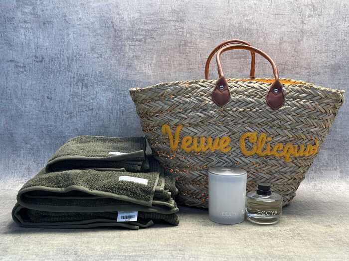 Group of homewares