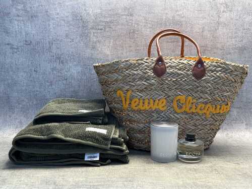 Group of homewares
