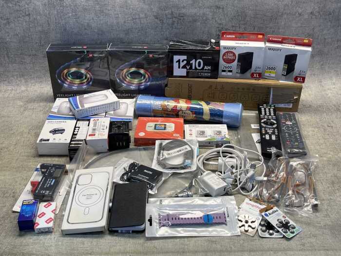 Group of tech