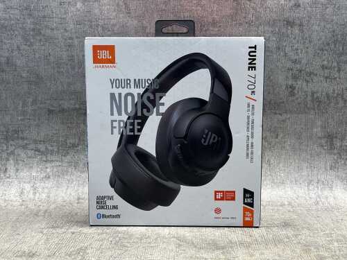 JBL Tune 770 headphones
