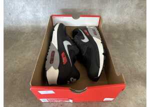 Nike Air Max 90 Black Red, Men's US 9* - 5
