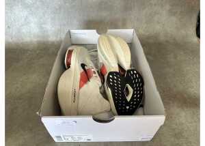 Nike Air Zoom Alphafly Next 2 EK 'Eliud Kipchoge Paris 5K', Women's US 8.5* - 5