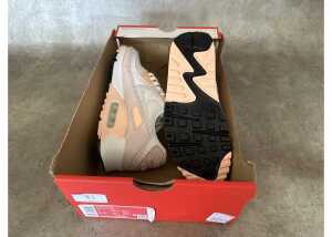 Nike Air Max 90 White Platinum Tint, Women's US 7* - 5