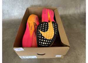Nike ZoomX Vaporfly 3 'Hyper Pink', Men's US 12.5* - 5
