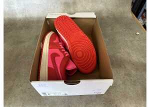 Nike Air Jordan 1 Low SE 'Pink Blast', Women's US 6* - 5