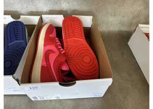 Nike Air Jordan 1 Low SE 'Pink Blast', Women's US 10* - 5