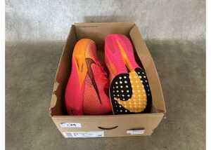 Nike ZoomX Vaporfly Next 3 'Hyper Pink', Women's US 9.5* - 5