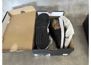 Nike Air Jordan 1 Low 'Hologram', Kids US 7Y - 5