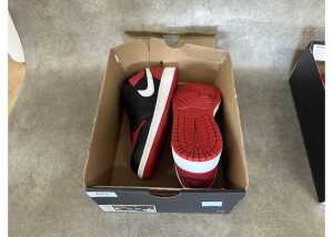 Nike Air Jordan 1 Low 'Alternate Bred Toe', Kids US 6Y* - 5