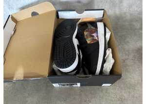 Nike Air Jordan 1 Low 'Hologram', Kids US 6Y* - 5