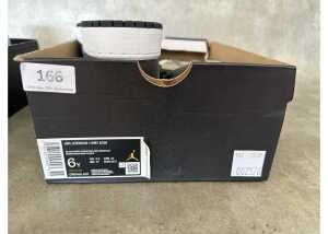Nike Air Jordan 1 Mid 'Hologram', Kids US 6Y* - 4