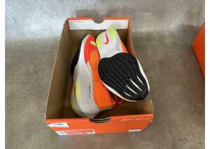 Nike ZoomX Vaporfly Next 2 'Total Orange', Men's US 7* - 5