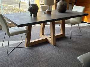 Nick Scali five-piece dining suite - 3