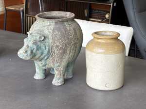 Two stoneware items including elephant-shaped pot and Bendigo Pottery jar