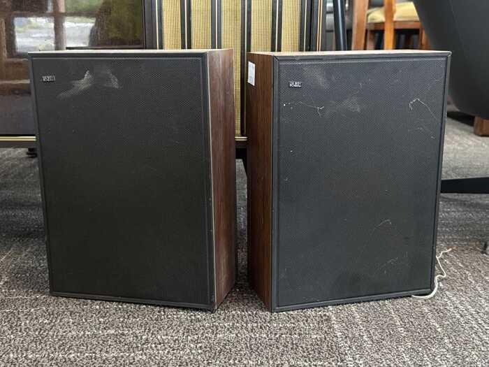 Pair of Bang and Olufsen Beovox 901 speakers