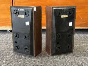 Pair of Bang and Olufsen Beovox S30 speakers - 2
