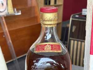 Johnny Walker Red Label Scotch Whisky in original packaging - 3