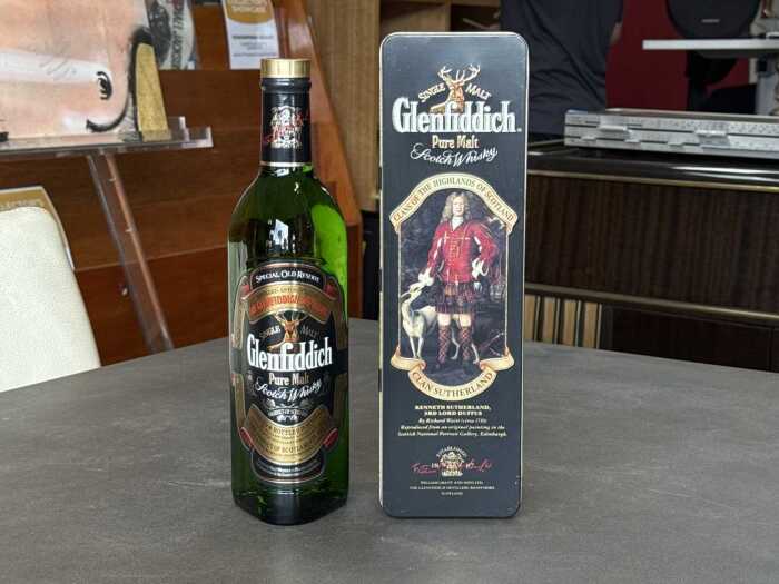 Glenfiddich Clan Sutherland pure malt Scotch whisky in presentation tin