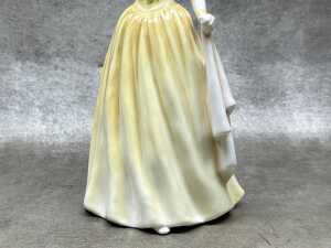 Royal Doulton Jennifer figure - 3