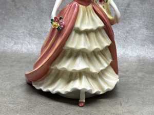 Royal Doulton Prestige Figure of the Year 2008, 'Lady Victoria May' in original box - 3
