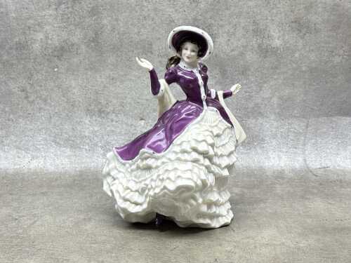 Royal Doulton Christmas Day 2004 porcelain figure in original box