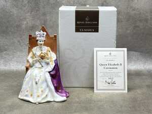 Royal Doulton Classics 'Queen Elizabeth II Coronation' porcelain figure in original box - 5