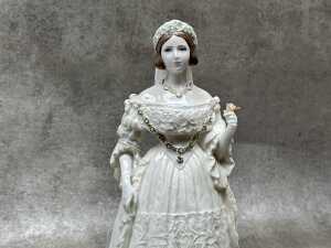 Two Coalport limited edition 19th century British Royal porcelain figures - 2