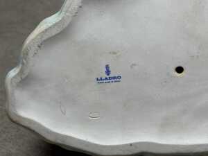 Lladro porcelain figure of a girl in a garden - 5